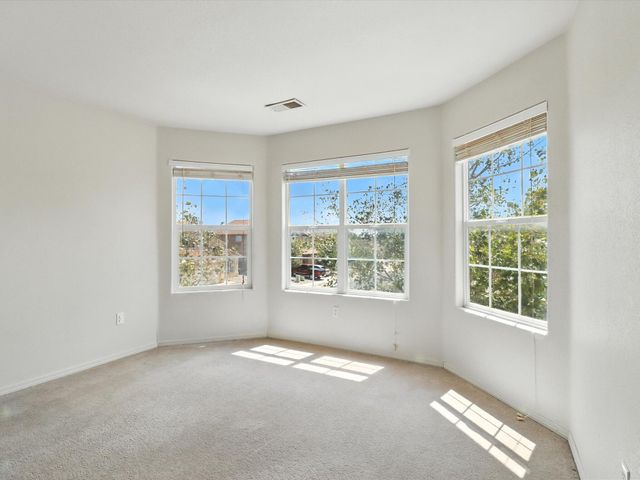 9801 SUN CHASER Trail SW, Albuquerque, NM 87121