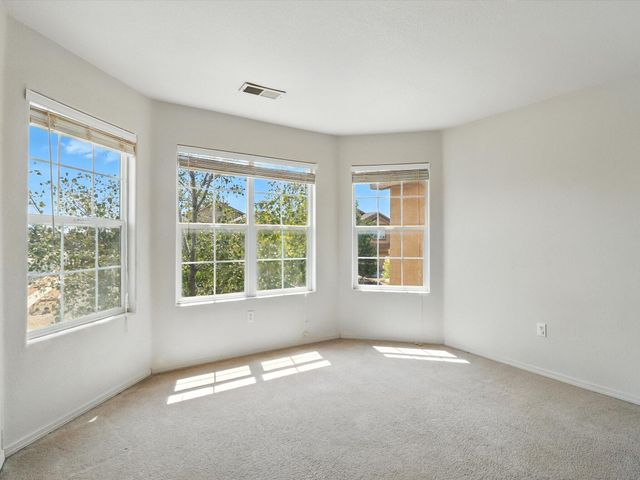 9801 SUN CHASER Trail SW, Albuquerque, NM 87121