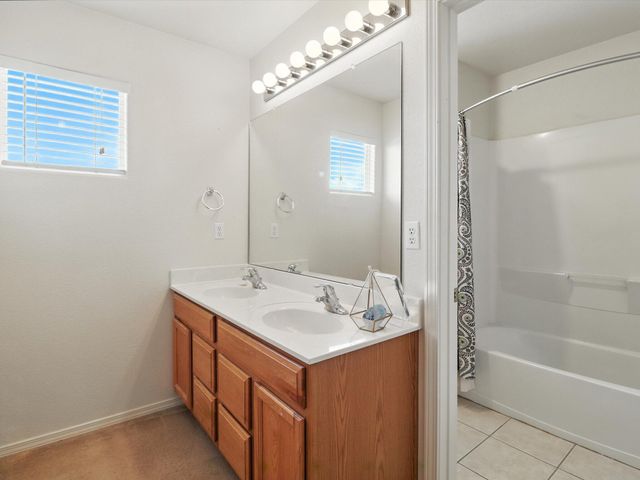 9801 SUN CHASER Trail SW, Albuquerque, NM 87121