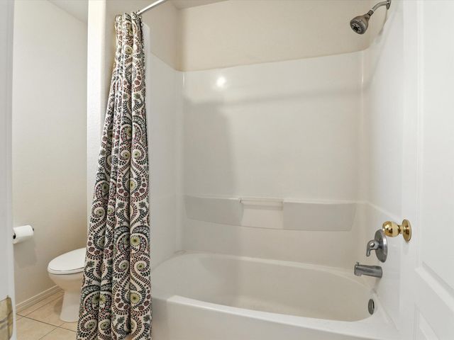 9801 SUN CHASER Trail SW, Albuquerque, NM 87121