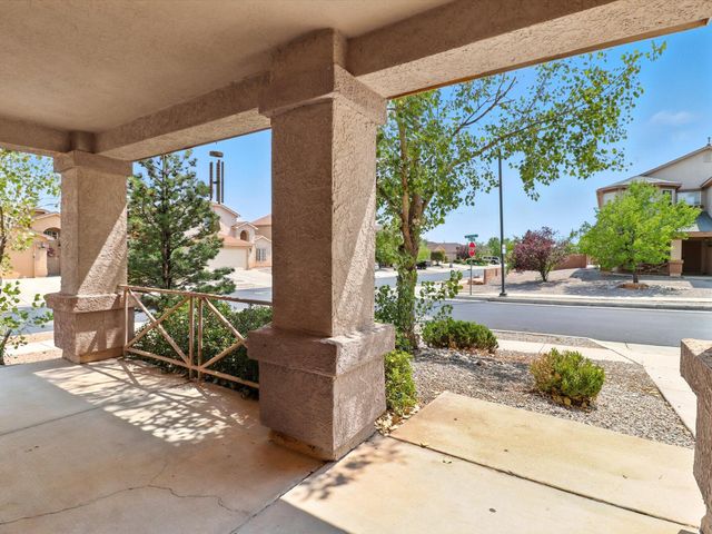 9801 SUN CHASER Trail SW, Albuquerque, NM 87121