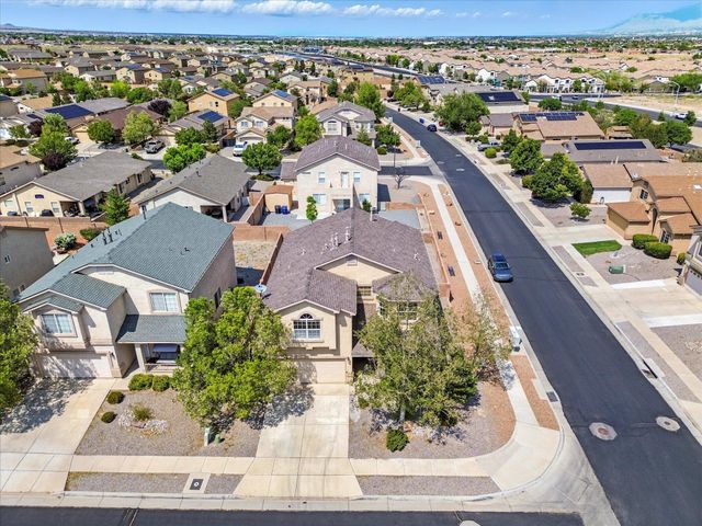 9801 SUN CHASER Trail SW, Albuquerque, NM 87121