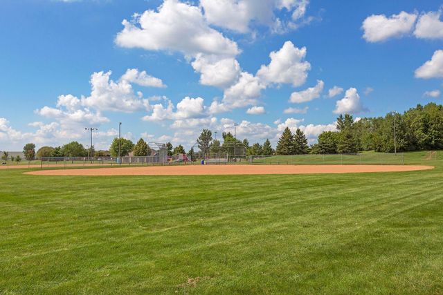 5840 142nd Avenue NW, Anoka, MN 55303