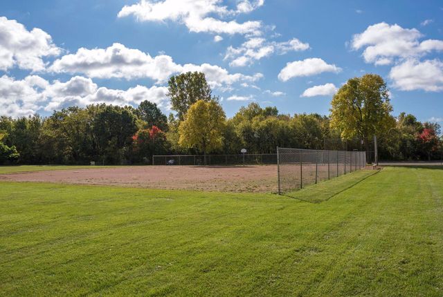 5840 142nd Avenue NW, Anoka, MN 55303
