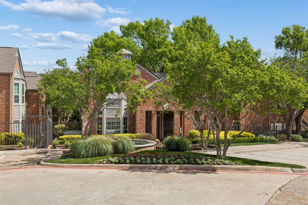 12660 Hillcrest Road, Dallas, TX 75230