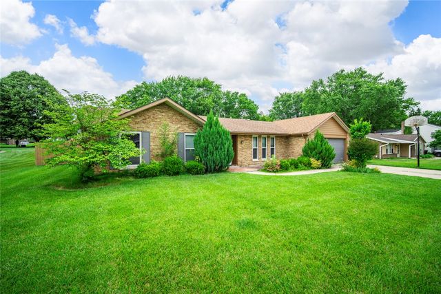 1601 George Washington Drive, Beavercreek, OH 45432