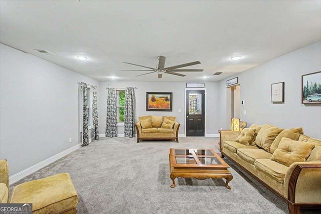 14 Creekview Drive SE, Cartersville, GA 30120