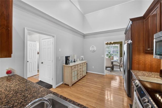 7617 Riverview Knoll Court, Clemmons, NC 27012