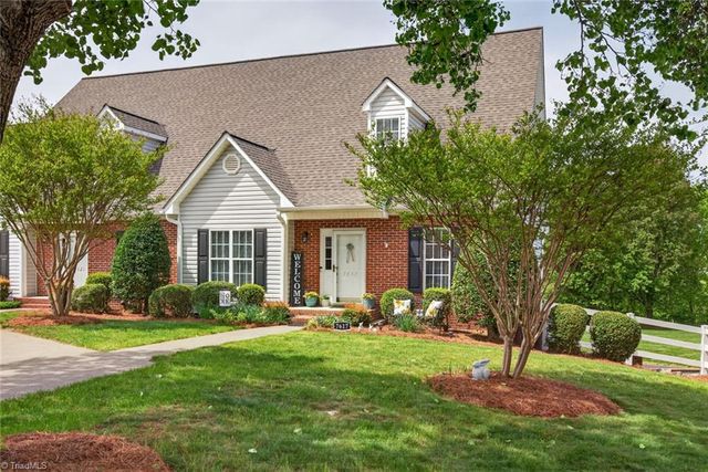 7617 Riverview Knoll Court, Clemmons, NC 27012