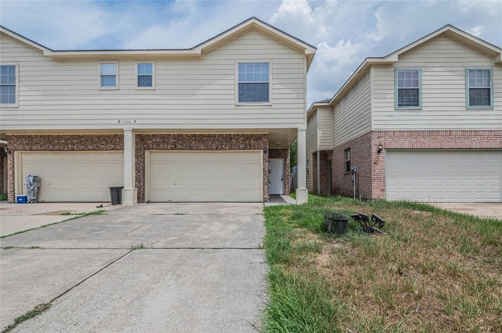 11906 Chetman Drive A, Houston, TX 77065