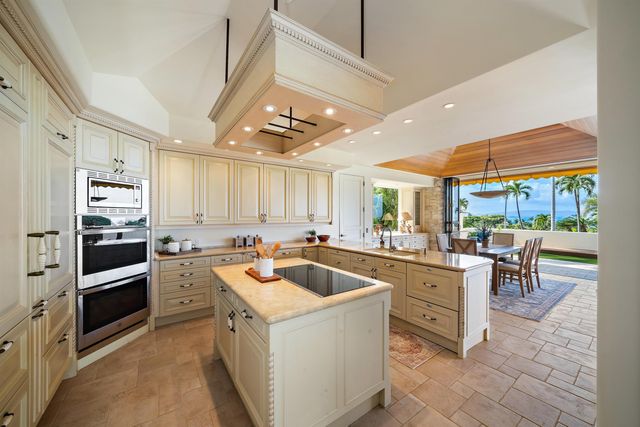 175 W Ikea Moku Pl, Kihei, HI 96753