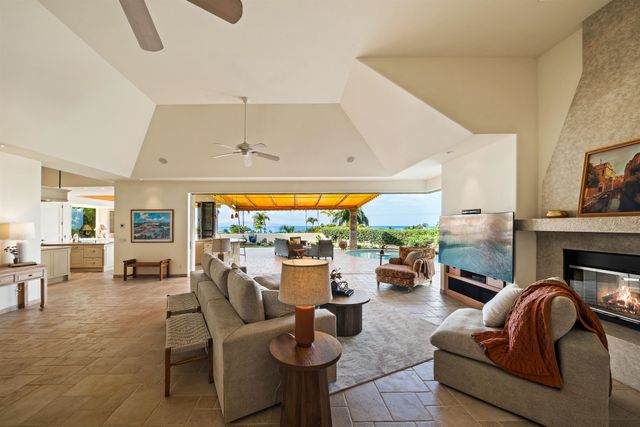 175 W Ikea Moku Pl, Kihei, HI 96753