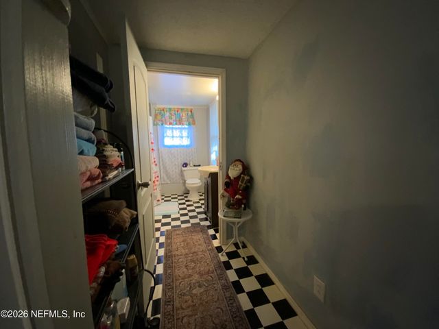 210 PINE Avenue, Pomona Park, FL 32181