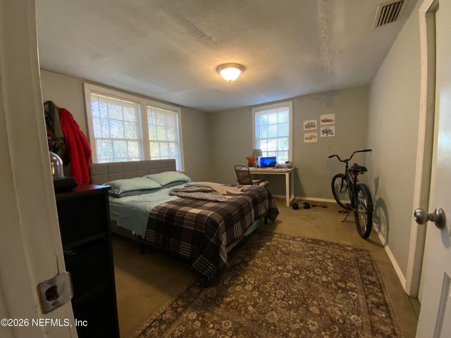 210 PINE Avenue, Pomona Park, FL 32181