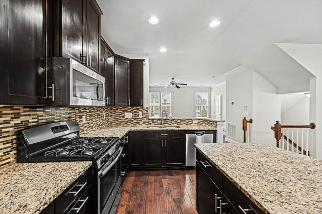 651 Berry Chase Way, Cary, NC 27519