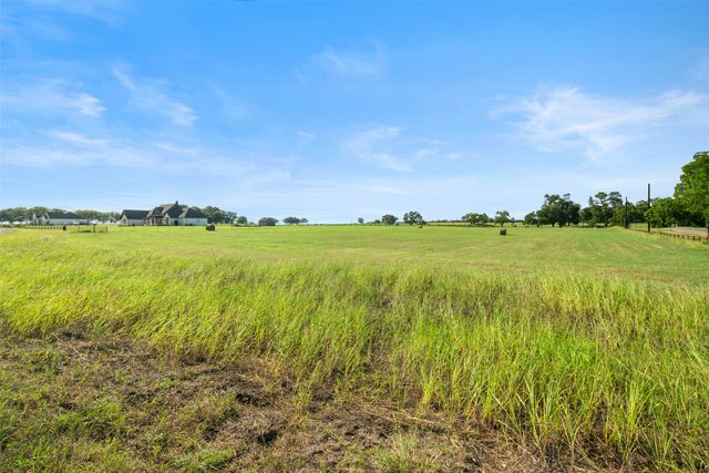 2300 Kacy Way, Van Alstyne, TX 75495