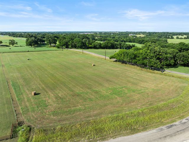 2300 Kacy Way, Van Alstyne, TX 75495