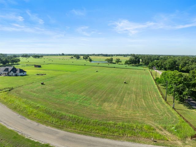 2300 Kacy Way, Van Alstyne, TX 75495
