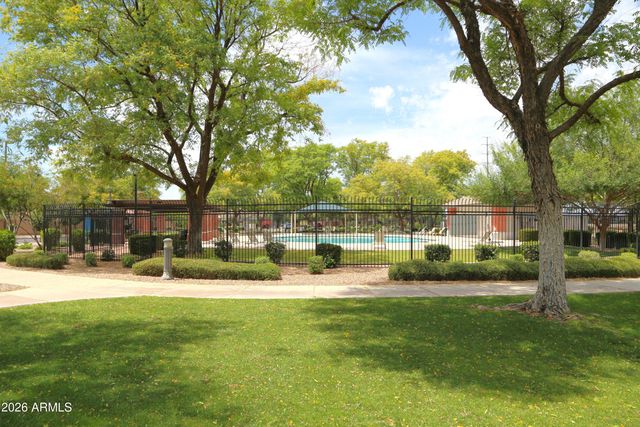 3893 E BRIDGEPORT Parkway, Gilbert, AZ 85295