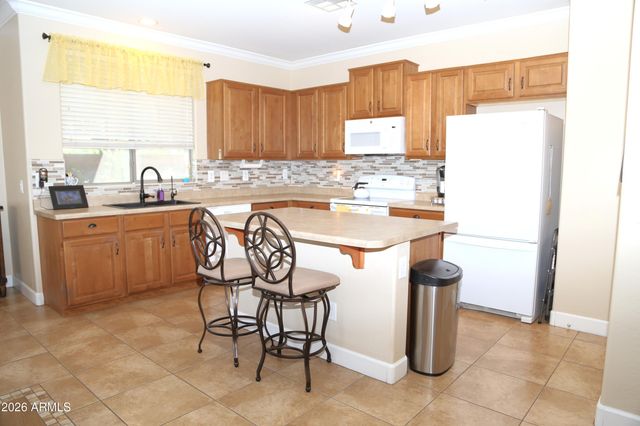 3893 E BRIDGEPORT Parkway, Gilbert, AZ 85295
