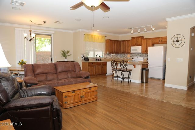 3893 E BRIDGEPORT Parkway, Gilbert, AZ 85295