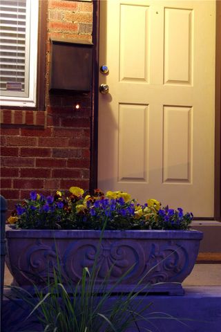 2 Dawson Court, Oakland, PA 15213