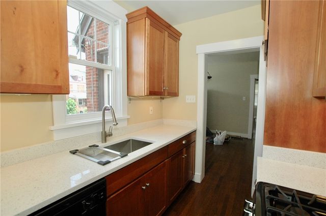 2 Dawson Court, Oakland, PA 15213