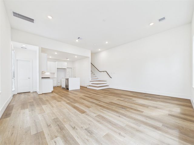 7506 Carver Road A, Houston, TX 77088