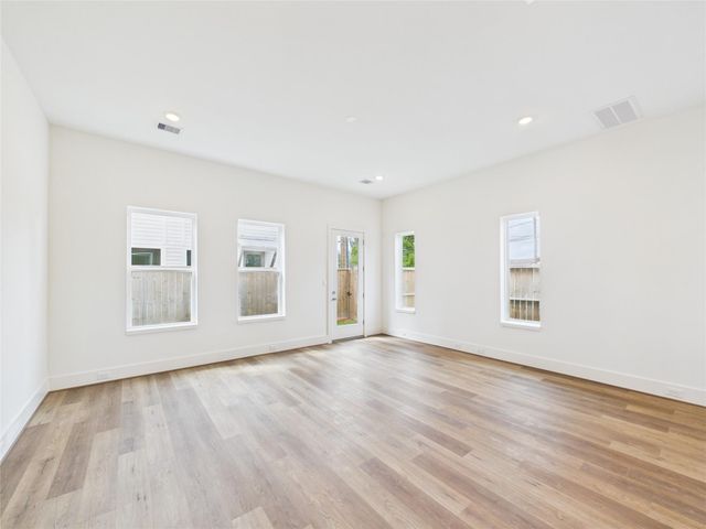 7506 Carver Road A, Houston, TX 77088