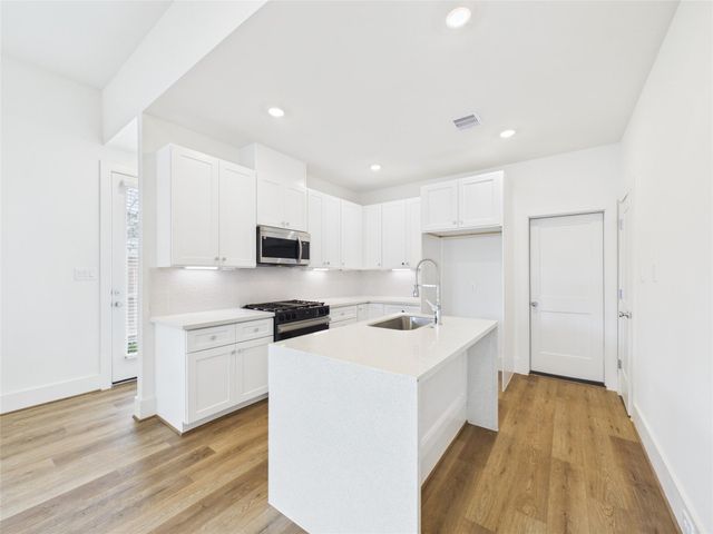 7506 Carver Road A, Houston, TX 77088