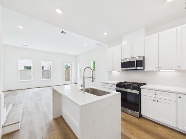 7506 Carver Road A, Houston, TX 77088