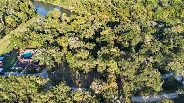 98 Private Road 4019a, Dayton, TX 77535