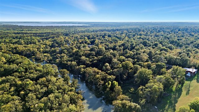 98 Private Road 4019a, Dayton, TX 77535