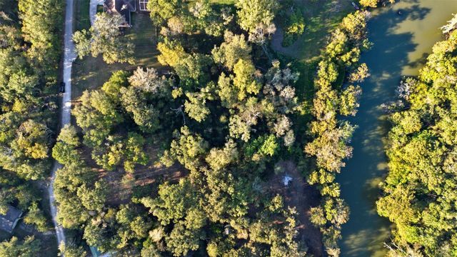 98 Private Road 4019a, Dayton, TX 77535