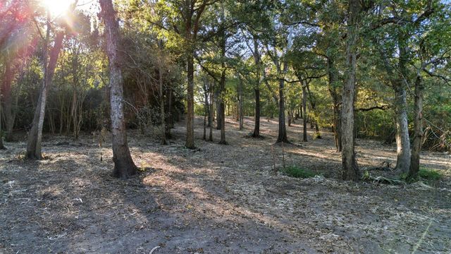 98 Private Road 4019a, Dayton, TX 77535
