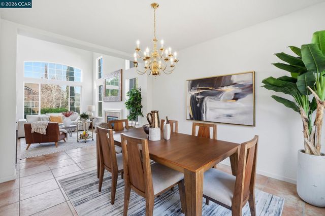 868 Deer Spring Cir, Concord, CA 94521