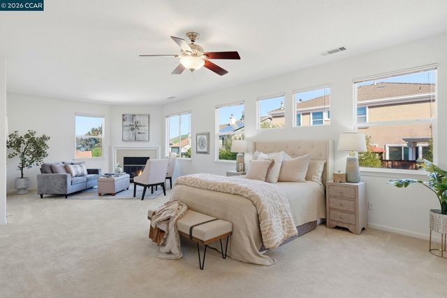 868 Deer Spring Cir, Concord, CA 94521