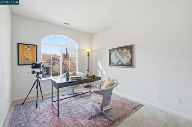 868 Deer Spring Cir, Concord, CA 94521