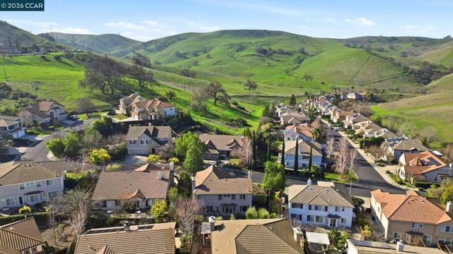 868 Deer Spring Cir, Concord, CA 94521