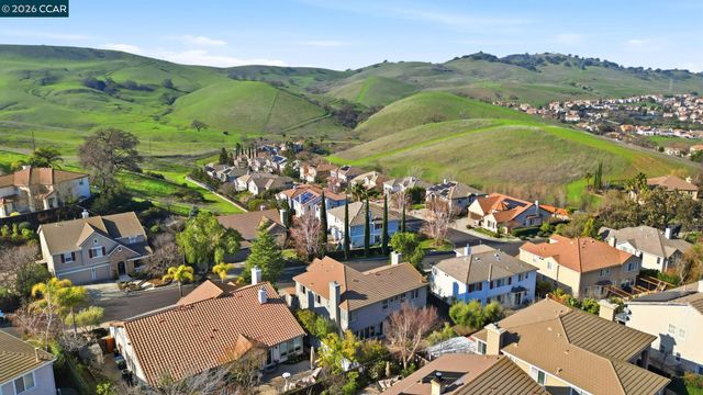 868 Deer Spring Cir, Concord, CA 94521