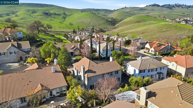 868 Deer Spring Cir, Concord, CA 94521