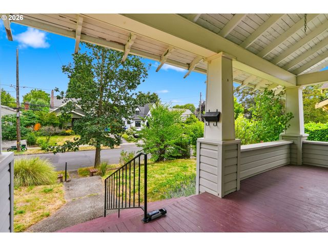 3027 Ne 11TH Ave, Portland, OR 97212