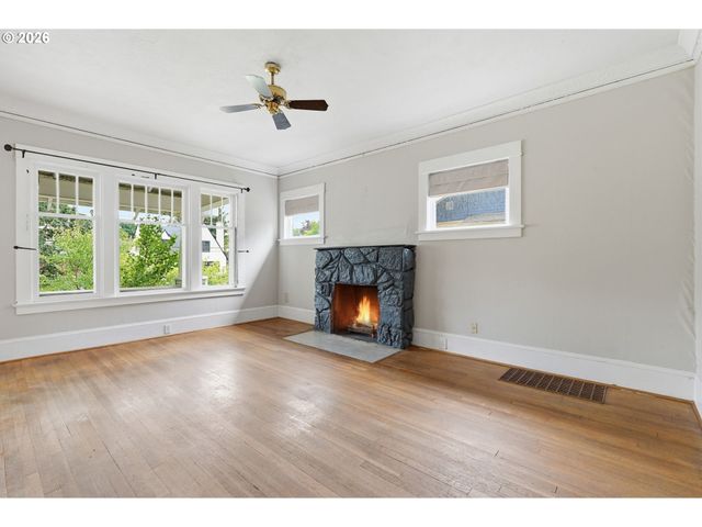 3027 Ne 11TH Ave, Portland, OR 97212