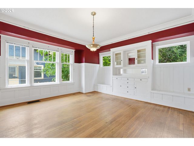 3027 Ne 11TH Ave, Portland, OR 97212