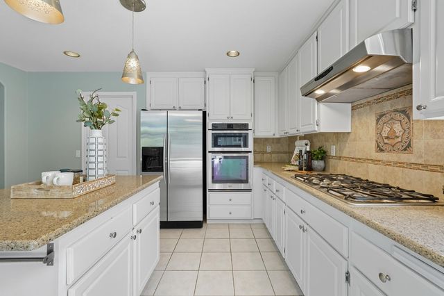 4091 Luxor Ln, Granite Bay, CA 95746