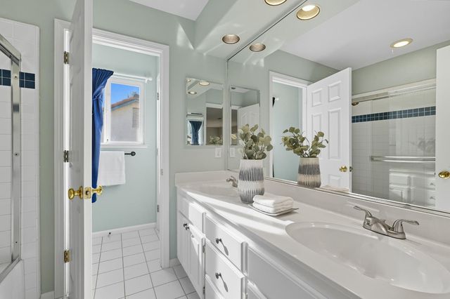 4091 Luxor Ln, Granite Bay, CA 95746