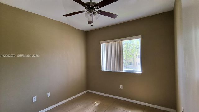 985 NE 34th Ave 204, Homestead, FL 33033