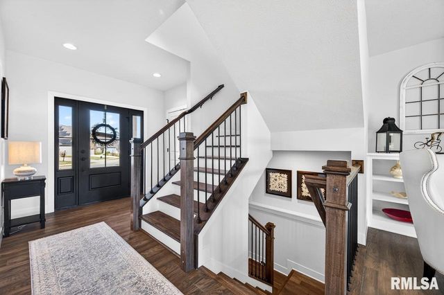 3000 W Saddle Creek Drive, Dunlap, IL 61525