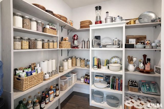 3000 W Saddle Creek Drive, Dunlap, IL 61525