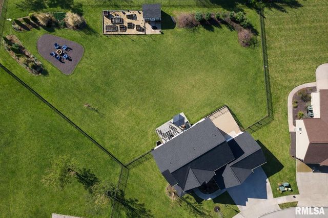 3000 W Saddle Creek Drive, Dunlap, IL 61525